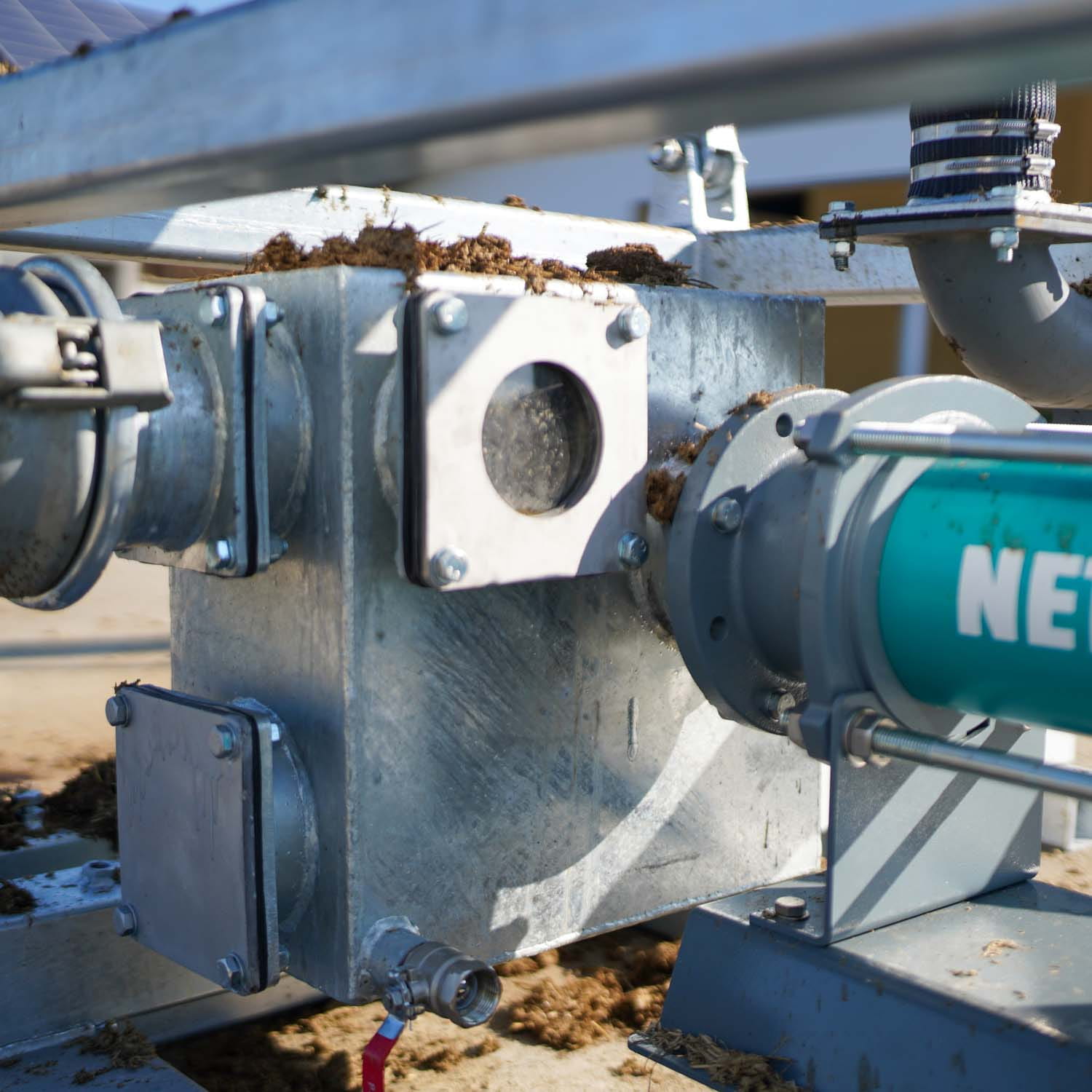 Fliegl teleskopierbarer Gülleseparator mit Exzenterschneckenpumpe – 40 m³/h