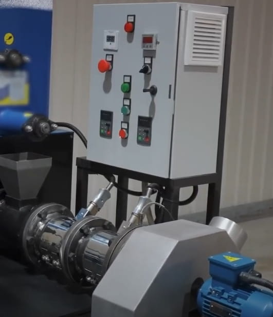 Futtermittelproduktionsmaschine für Tierfutter 200kg / h - 400V / 25kW