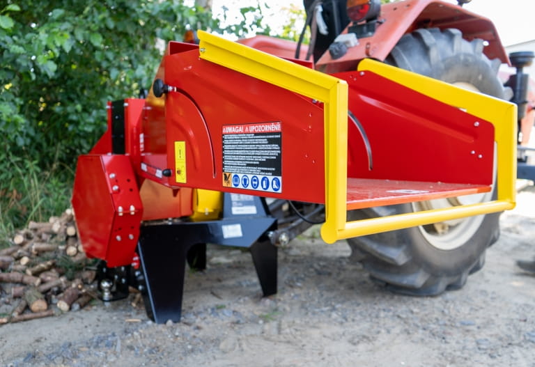 Remet CNC Holzhacker R100 Zapfwelle - bis 90mm Aststärke