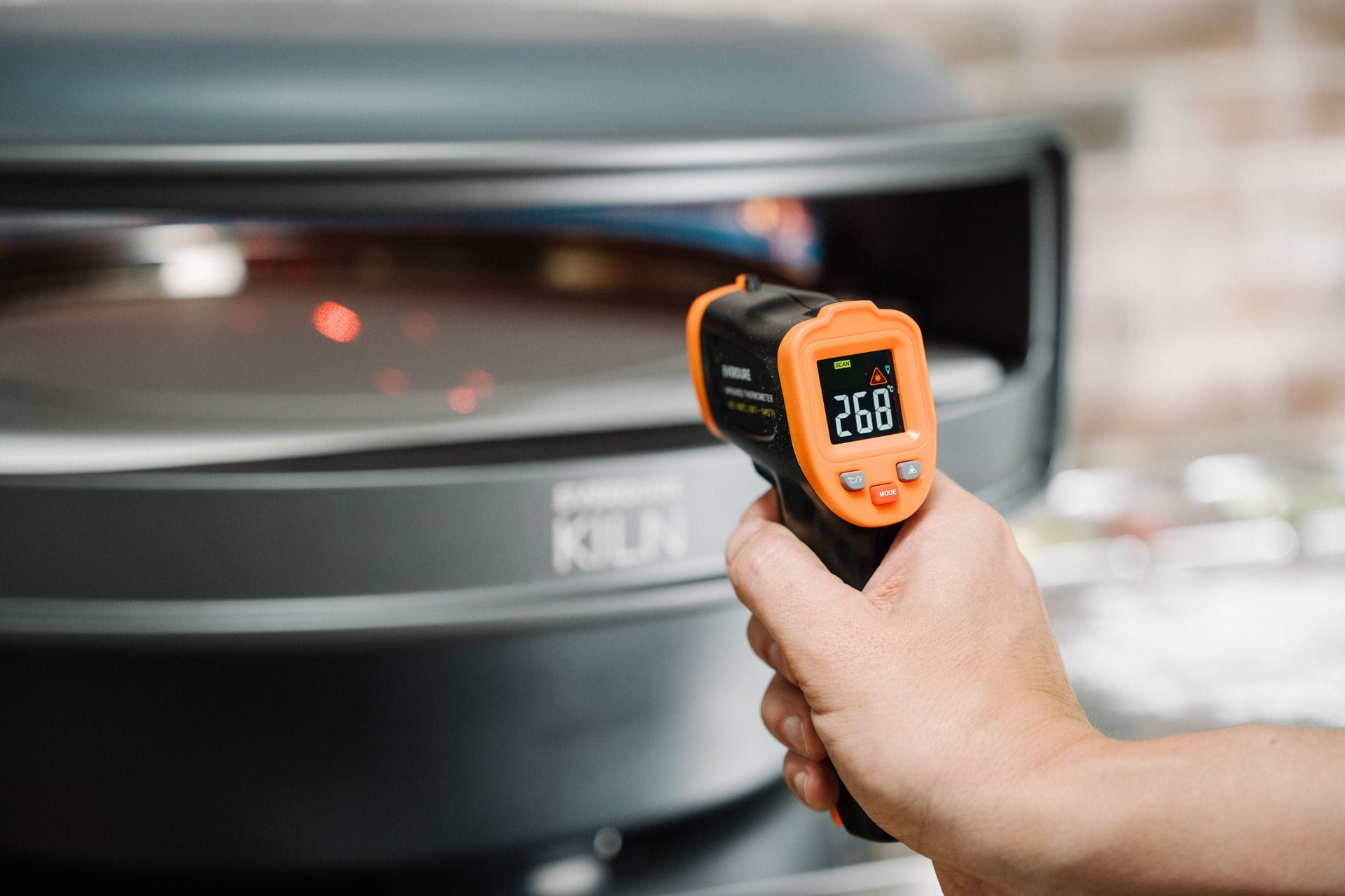 Everdure Infrarot-Temperaturmesser