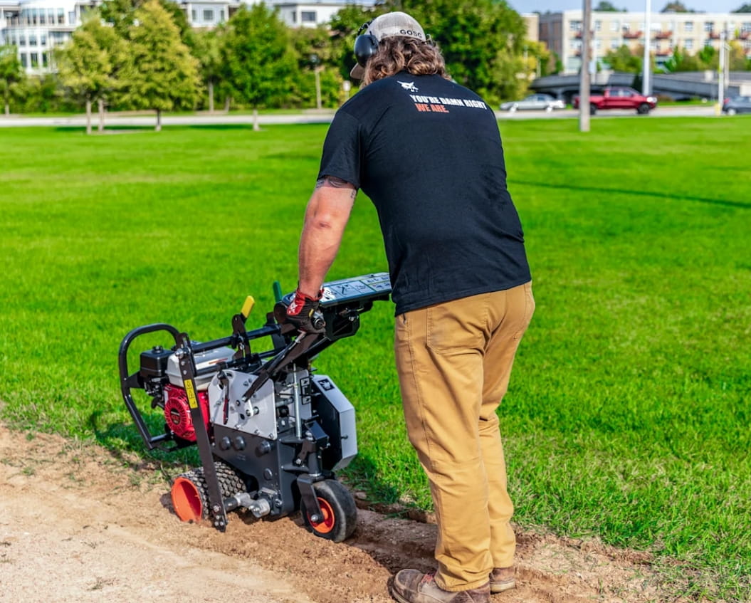 Bobcat SC18H Sodenschneider – Profi-Hydrostat-Sodenschneider mit 18" Arbeitsbreite