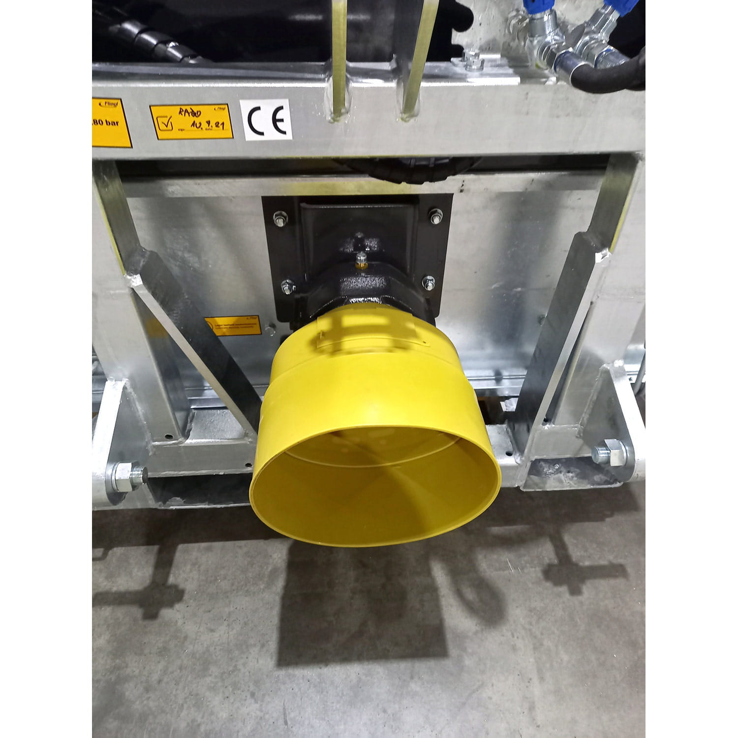 Fliegl Ballenauflöser links Dreipunktaufnahme hydraulisch - für Rundballen Silage Heu Stroh