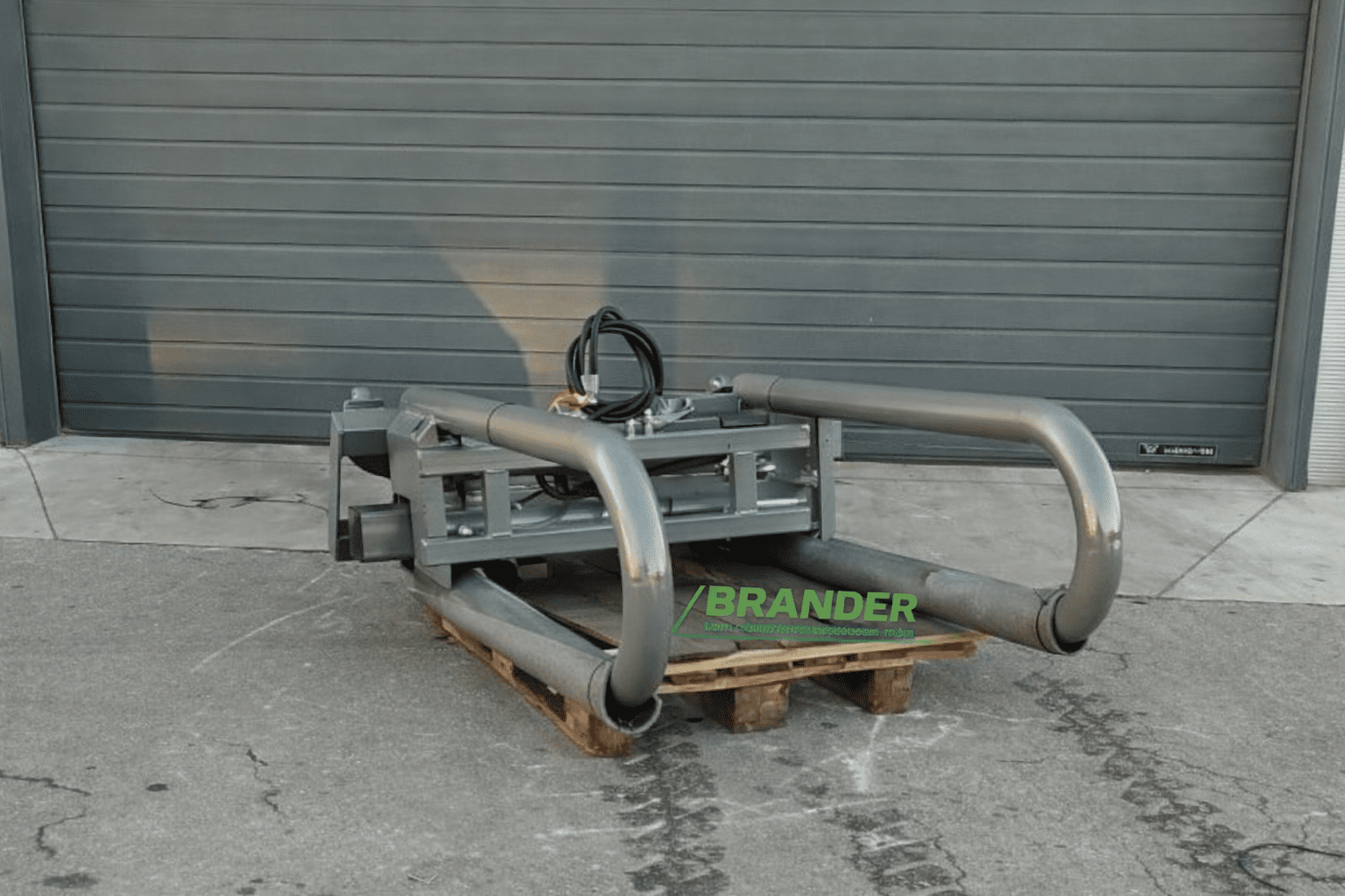 Quaderballengreifer 700 mm Spannweite mit Euroaufnahme – 1000 kg Tragkraft