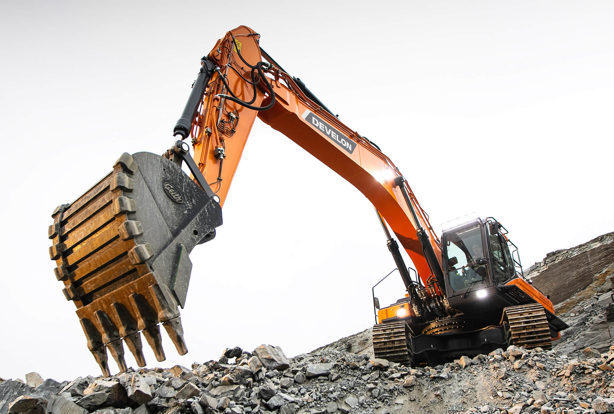 Raupenbagger Develon DX300LC-7K