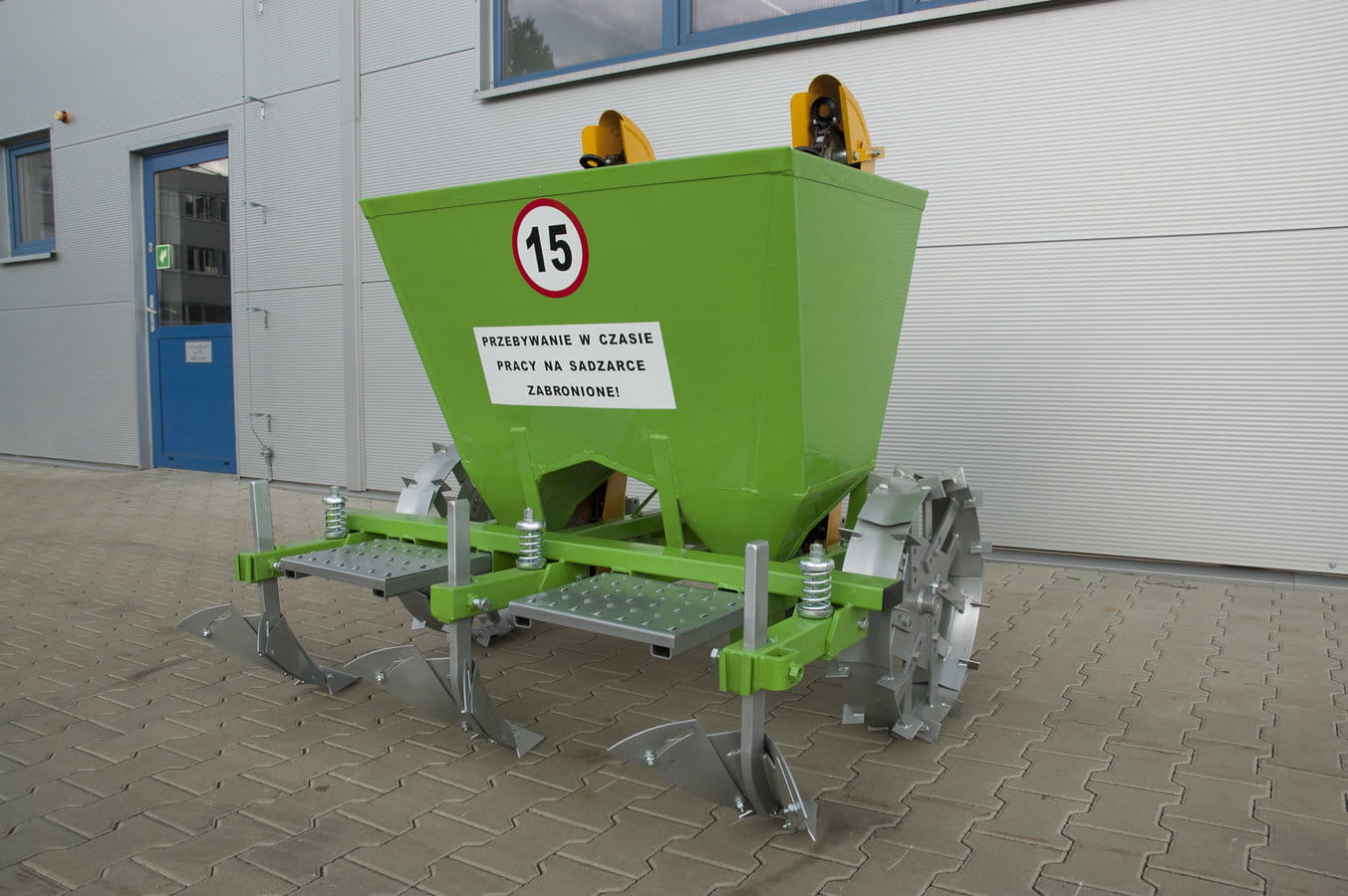 Bomet 2-row potato planter