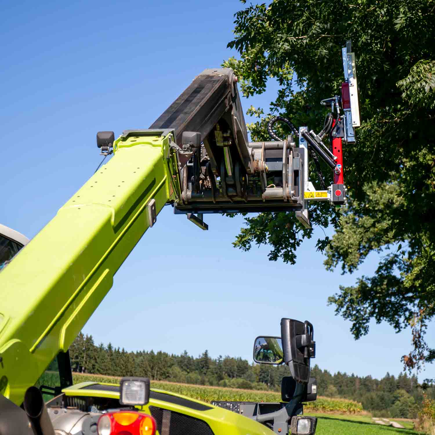 Fliegl Astsäge 1-Blatt Ø 700 mm – Rad- & Teleskopladeraufnahme – 750 mm Seitenausschub
