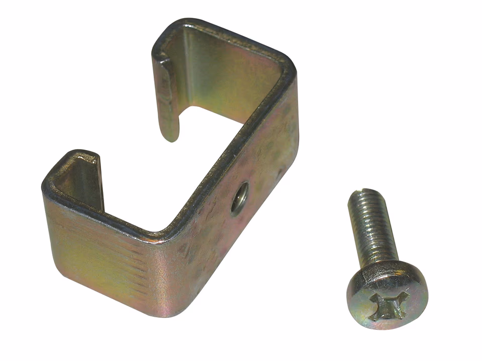 2x T-Pfahl-Klammer mit Schraube (6mm-Loch)