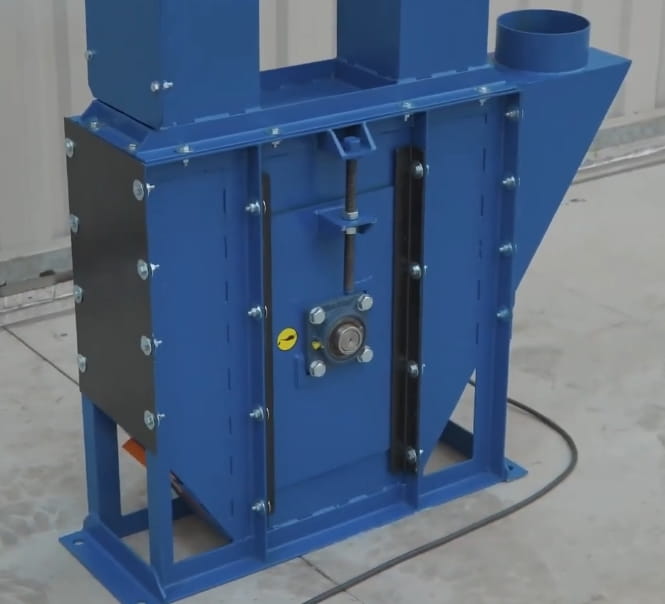 Bucket elevator 11.5 m · Vertical bucket elevator for grain & bulk materials · up to 10 t/h