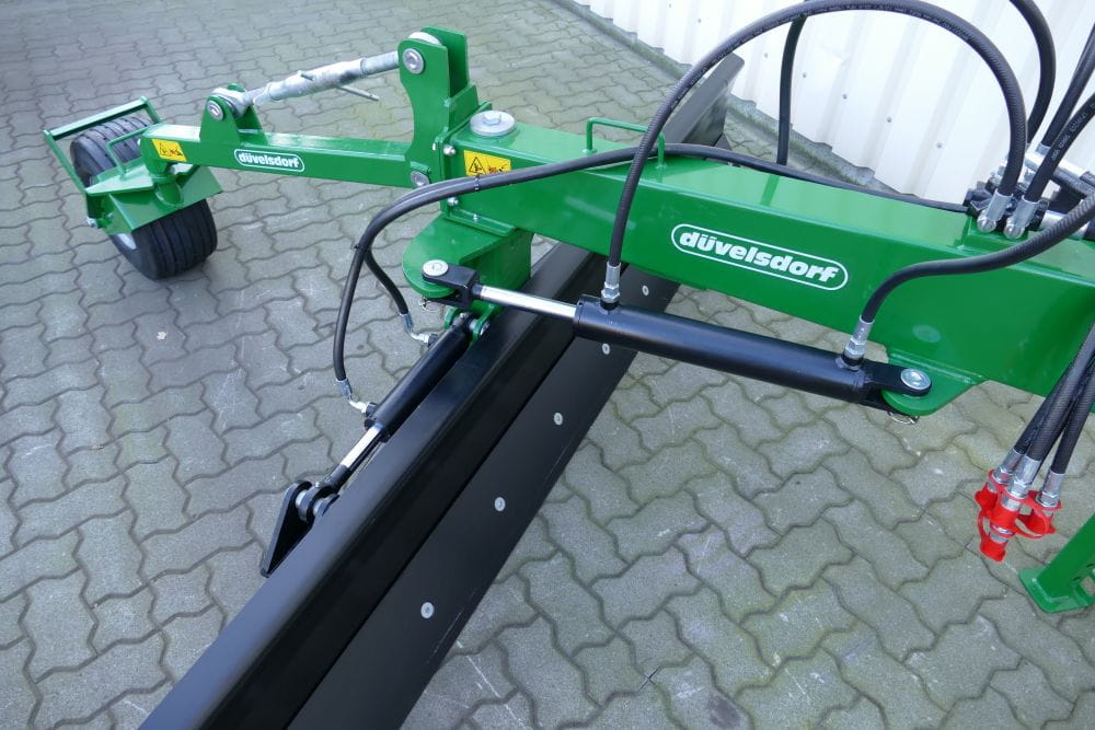 Düvelsdorf Planierschild  2,20 – 2,90m - KAT 2