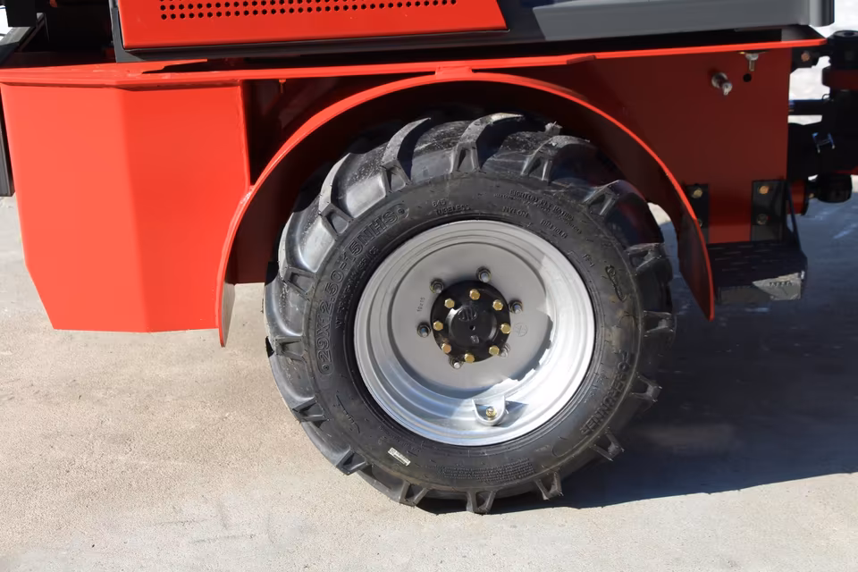 Elektro Radlader – 1000 kg Hubkraft optional mit Kabine und Lithium 240Ah