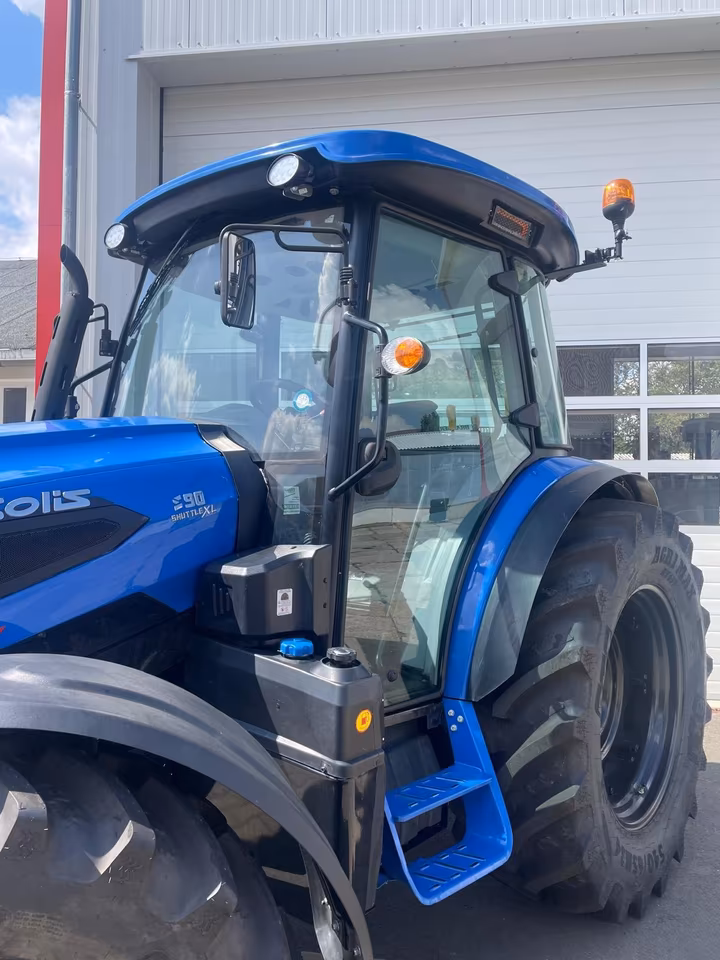 Tracteur Solis 90 Stage V avec cabine – 90 ch, transmission intégrale et boîte de vitesses 20+20