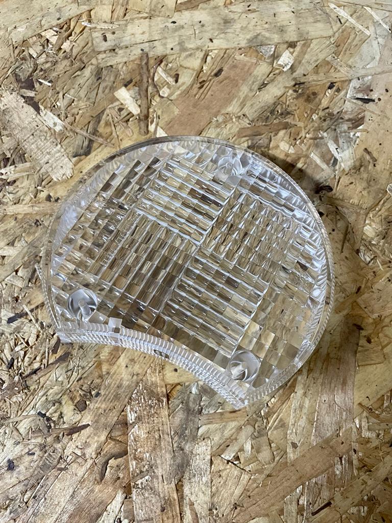 BL14164 Hella Lichtscheibe Blinker R - passend zu Fendt Serie 900 - F930900020040, 9EL990354-021