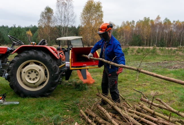 Remet CNC Wood Chipper R60 – PTO | Professional Roller Chipper up to 6 cm