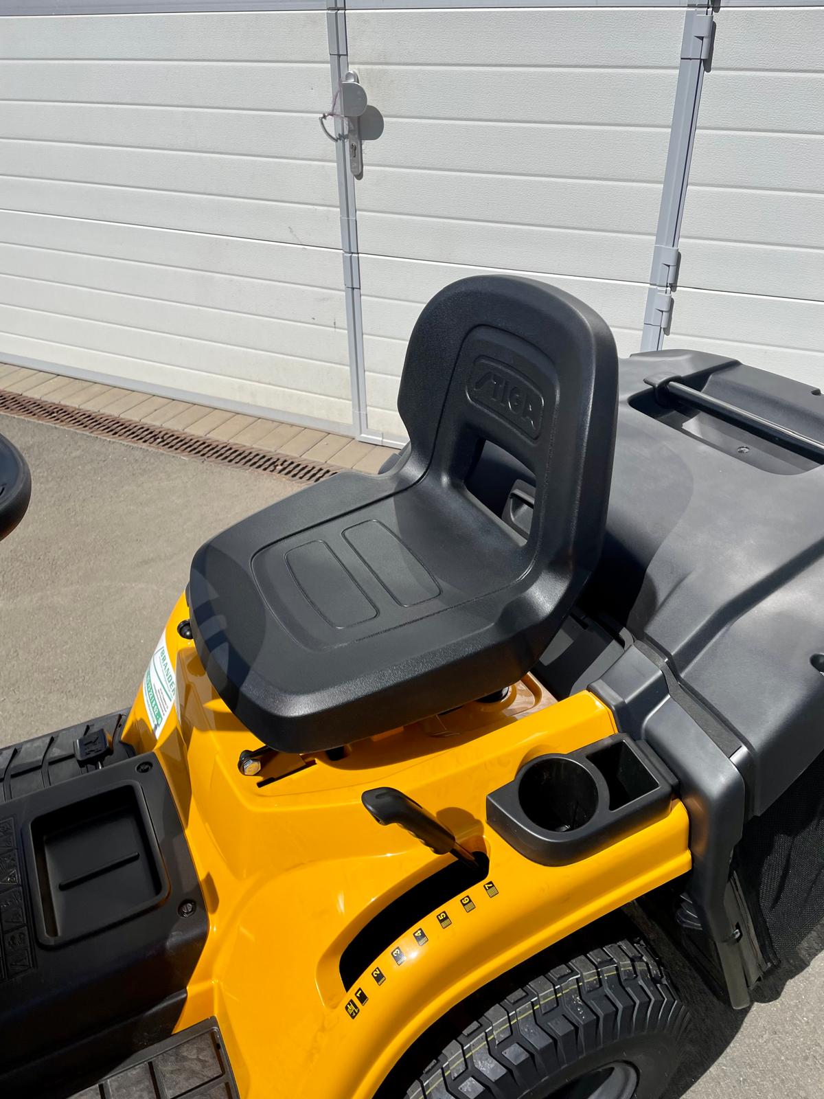 Stiga Estate 384 SE Rasentraktor – 84 cm Schnittbreite, Hydrostat, 200L Fangkorb