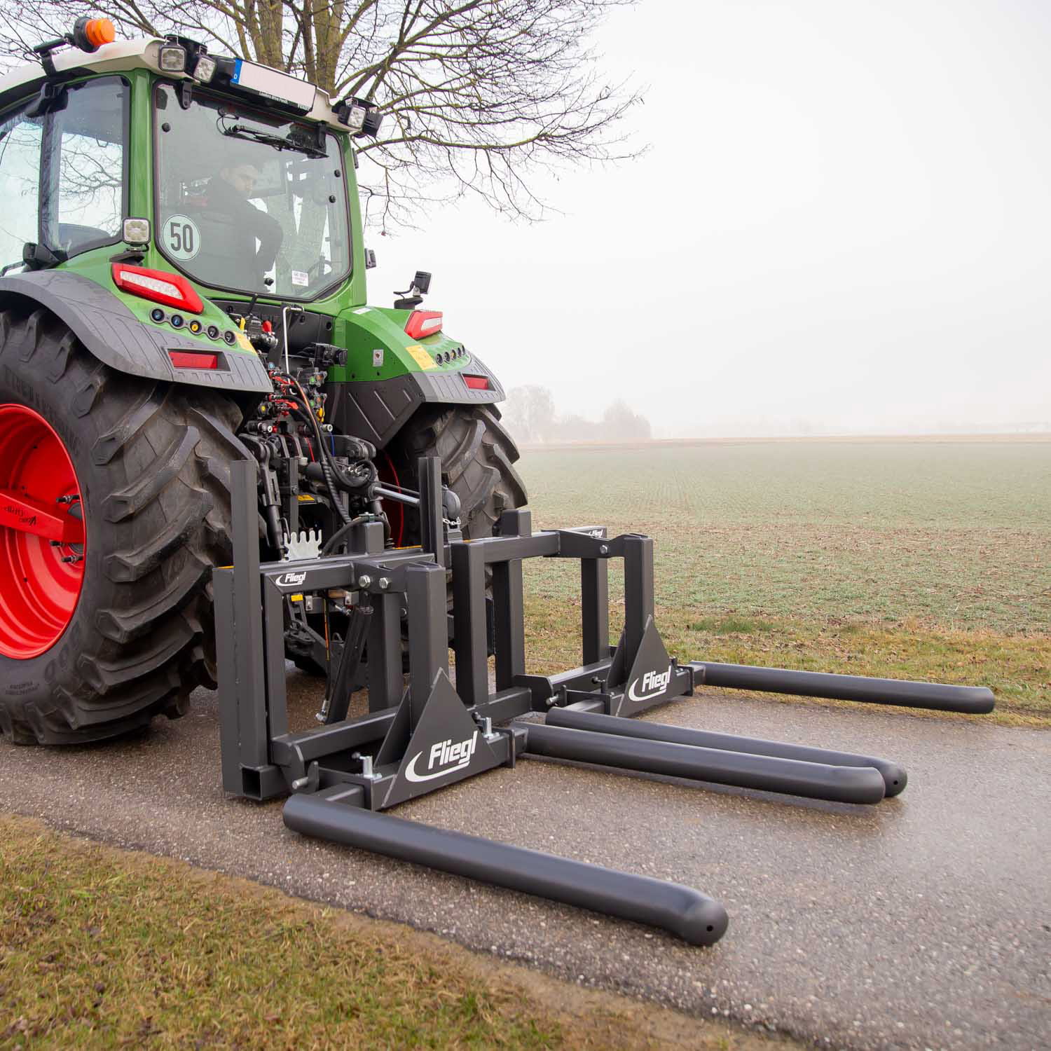 Fliegl Ballentransportgerät Twin – hydraulisch | Euro & Dreipunkt Kat. 2