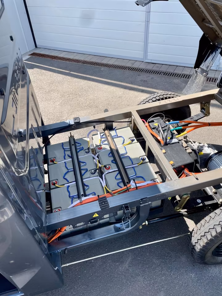 Scooter électrique Cargo Runner MEGA – batterie 80 Ah, chauffage auxiliaire diesel, 42 km/h