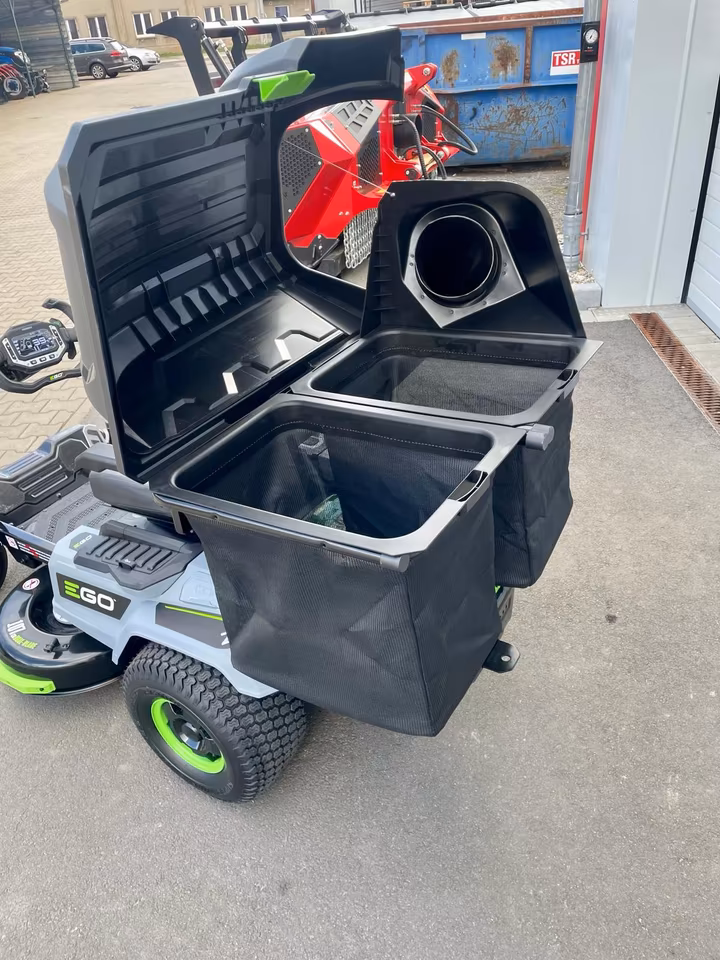EGO Zero-Turn Battery Ride-on Mower 107 cm with Steering Wheel · Z6 e-Steer™ · KIT