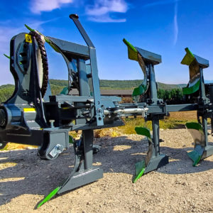 landwirtschaftliches_depth, miniträger, pflug, agrargerät, stahlrahmen