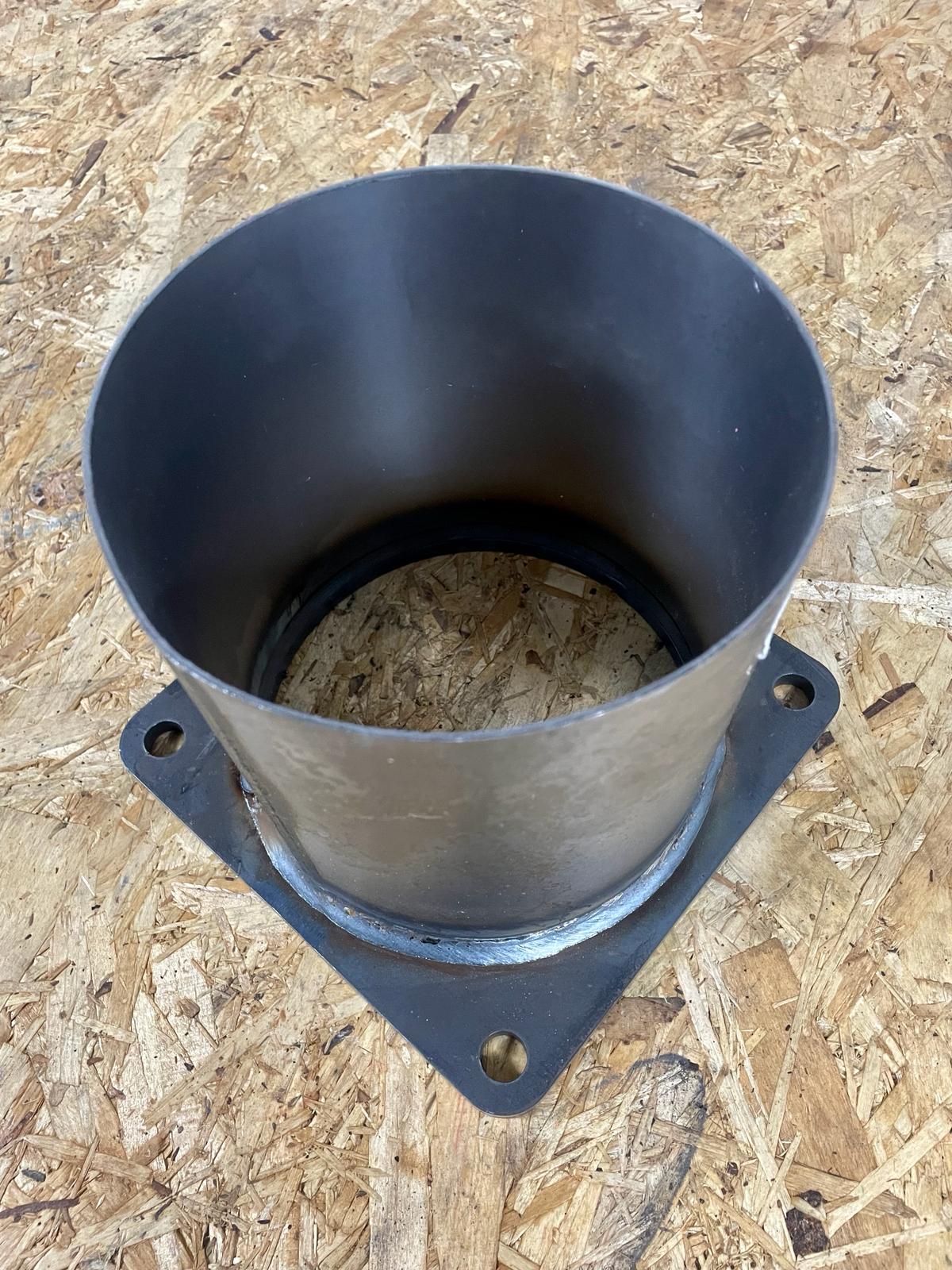 BL18105 Flansch mit Rohrstutzen 200mm / 8"