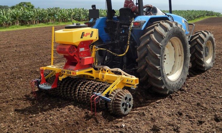 Traktor, Bodenbearbeitung, Körnerverhältnisse?, Scheibenegge, Landwirtschaft