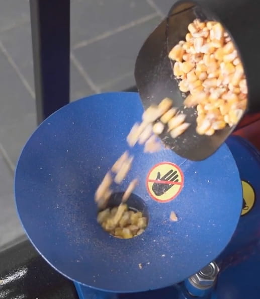 Getreideextruder 200kg/h - Anschluss 400V / 18.5kW