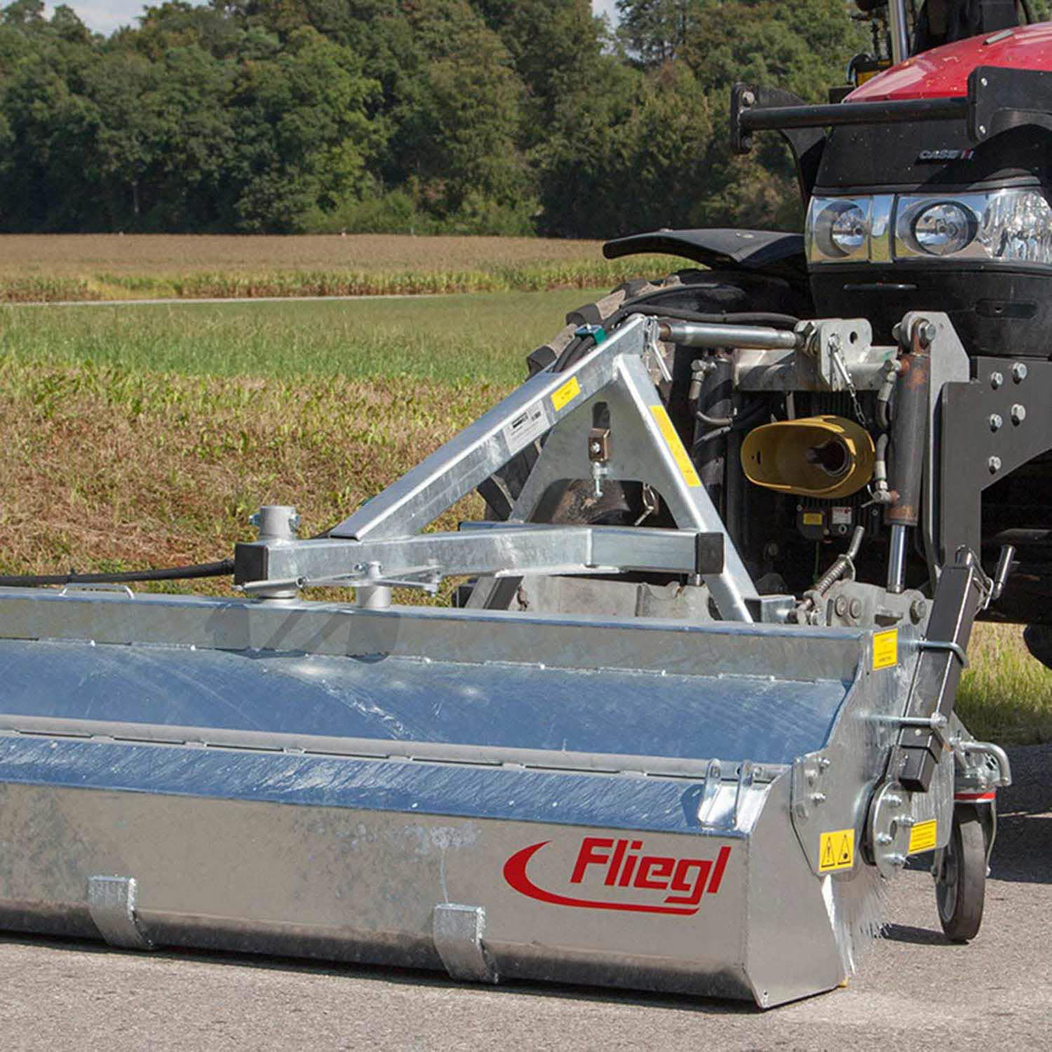 Fliegl Kehrmaschine 2300 mm schwenkbar Dreipunktaufnahme verzinkt mit Sammelwanne