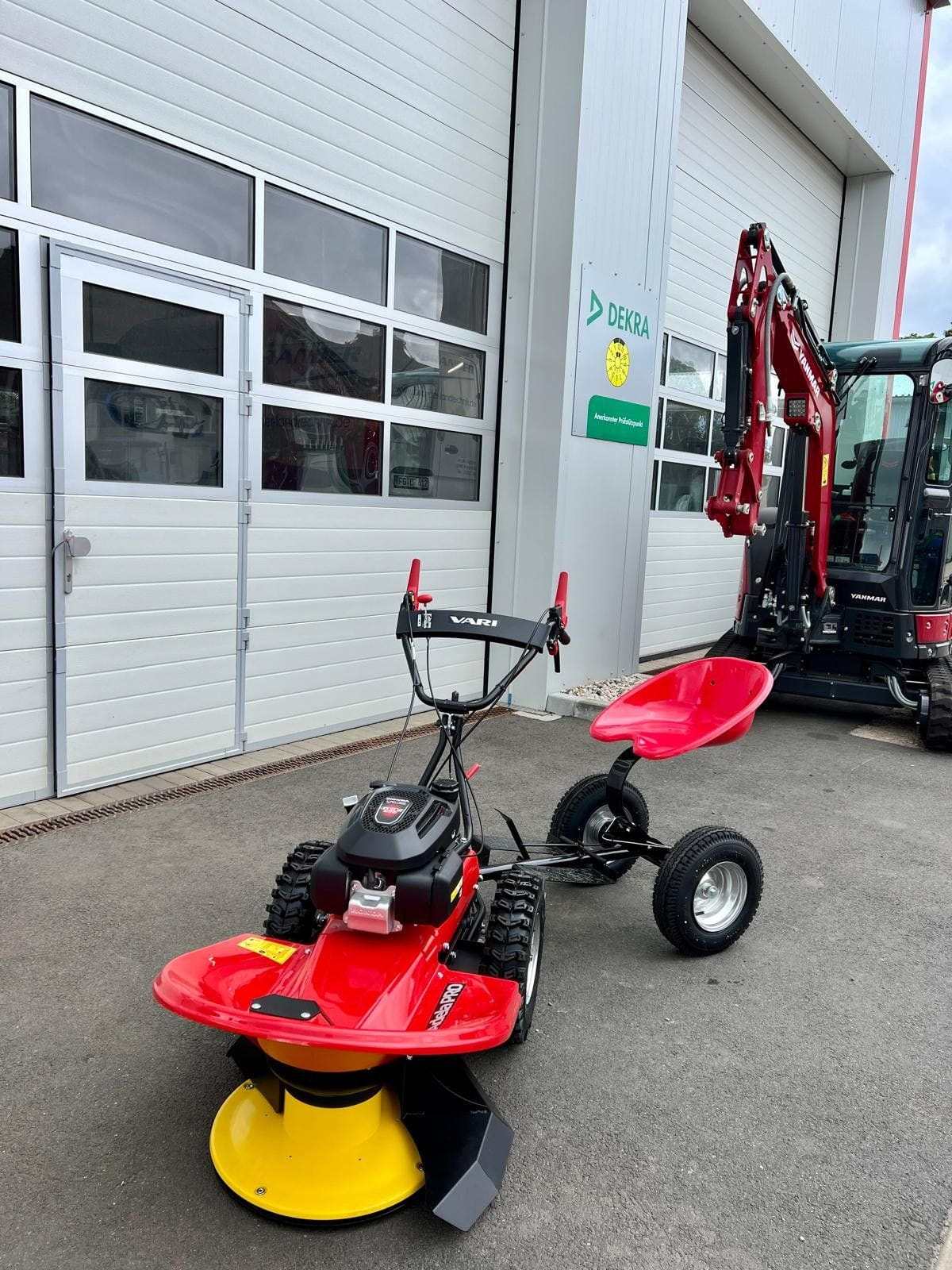 Brush cutter / Drum mower Vari BDR-720D + seat
