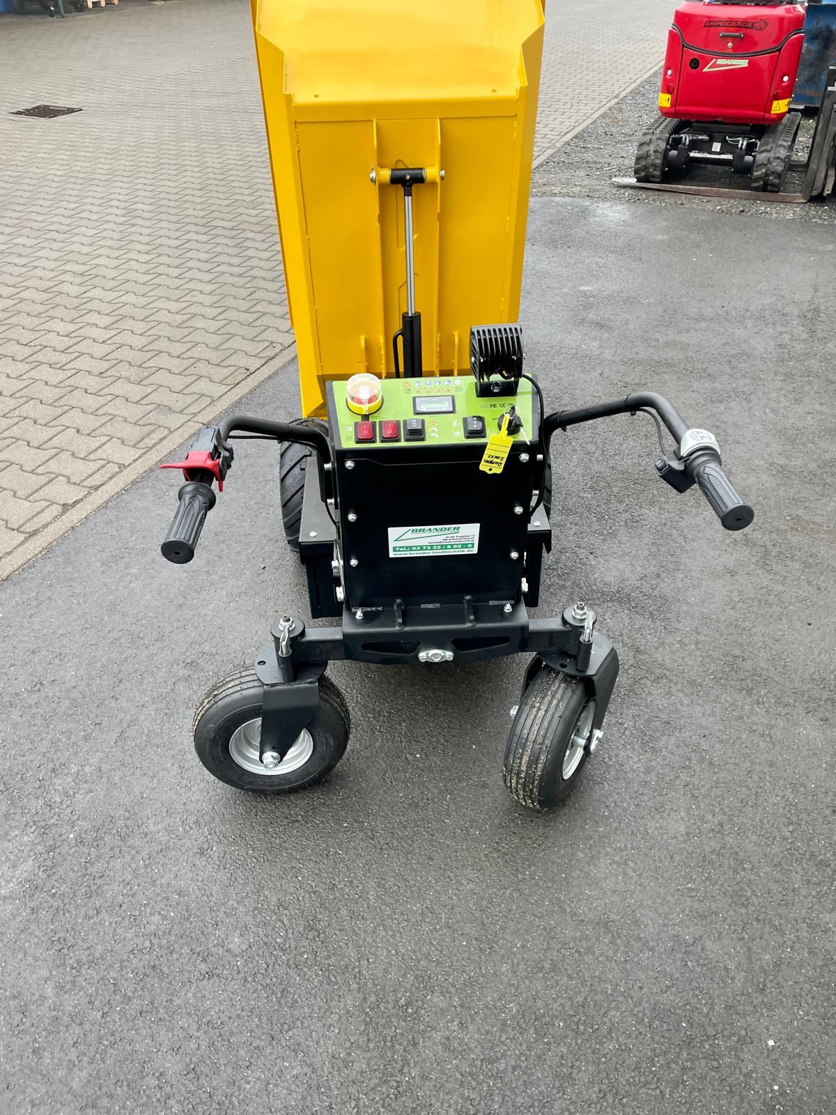 BRANDER Elektroschubkarre mit hydraulischer Kippmulde – 500 kg Tragkraft | 1000 W Elektroantrieb