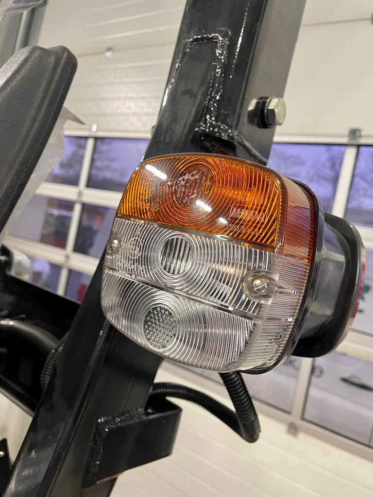 E037046 Solis Positionsleuchte / Blinker - 10056759AB