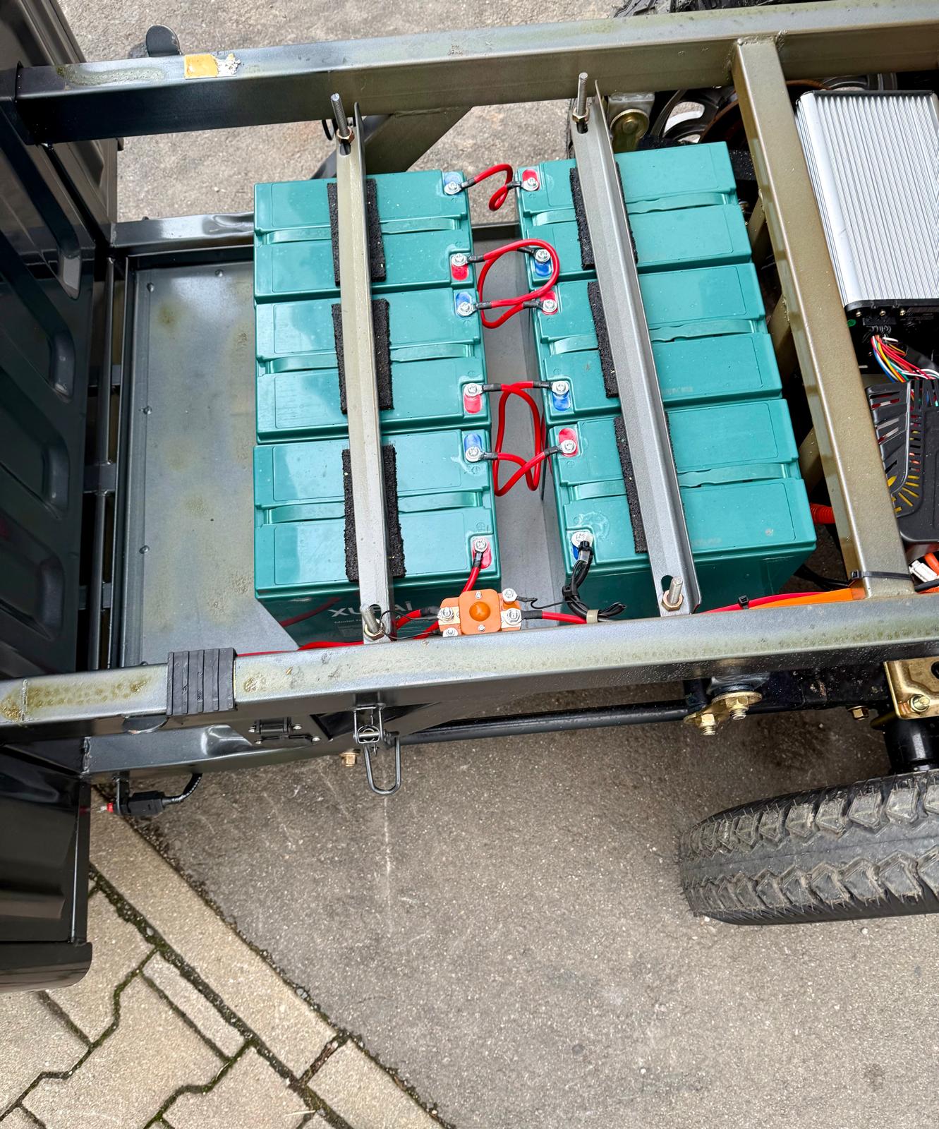 Cargo Runner Toro Electric Tipper – Electric Light Truck | 1500 W | High Payload | 40 km/h