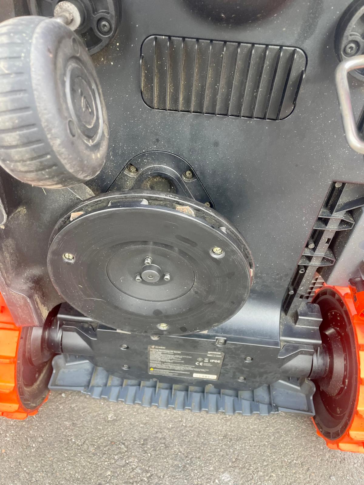 Segway Navimow X315E robotic lawnmower – RTK precision robotic lawnmower for lawns up to 1,500 m²