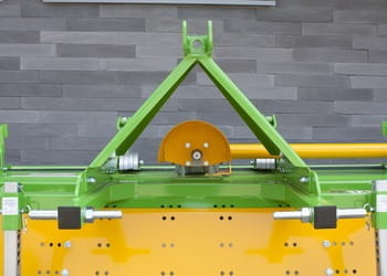 Bomet Bodenfräse für Zwischenreihen Vela