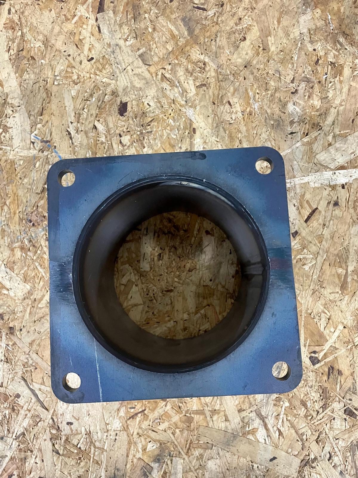 Flange with pipe fitting 108mm / 4"