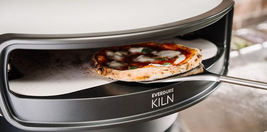 everdure-kiln-s-mit-feststehendem-pizzastein