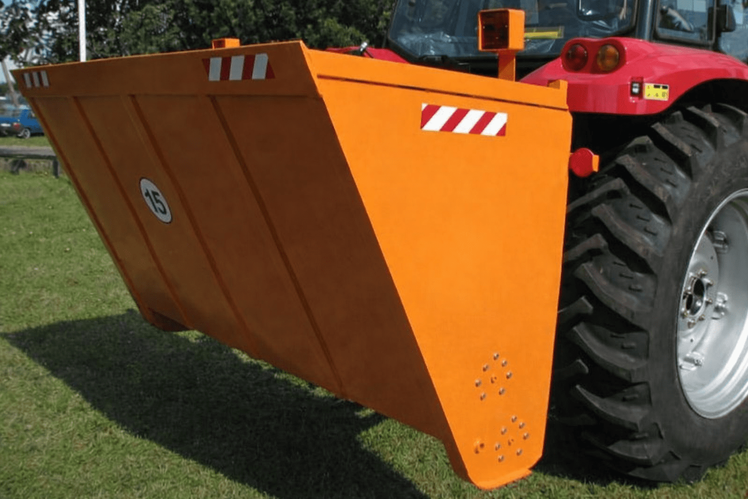 Winter service self-loading spreader 1000 l – self-loading sand & salt spreader with hydraulic drive