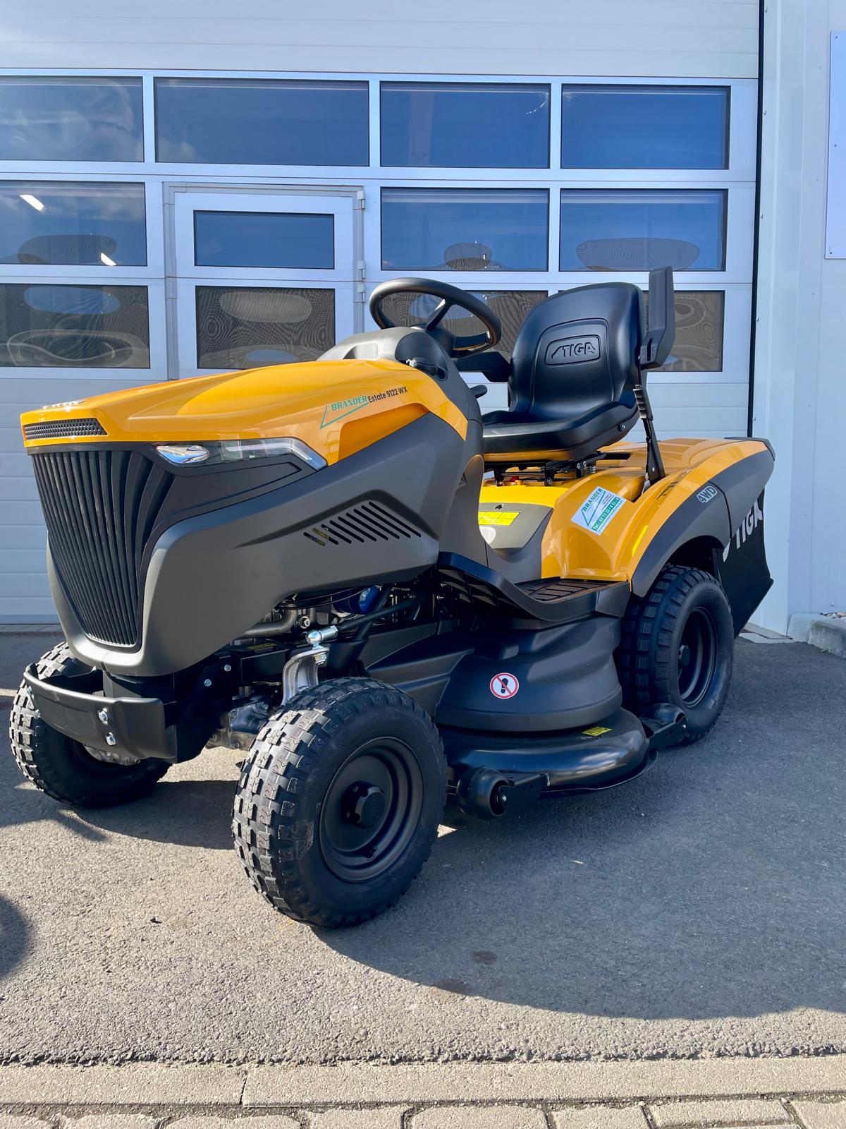 STIGA Estate 9122 WX Allrad Rasentraktor – 122 cm – 24,4 PS Honda GXV 690 – 4WD Hydrostat