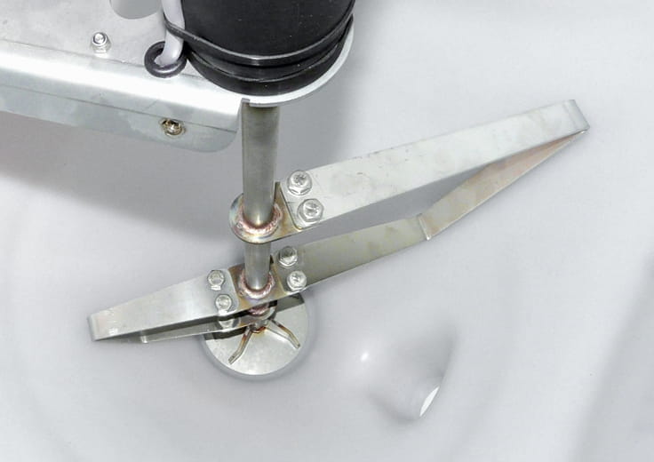 LEHNER TUBARO® 170 Heckstreuer für Walzen – Profi Splitt- & Sandstreuer für Asphaltverdichtung