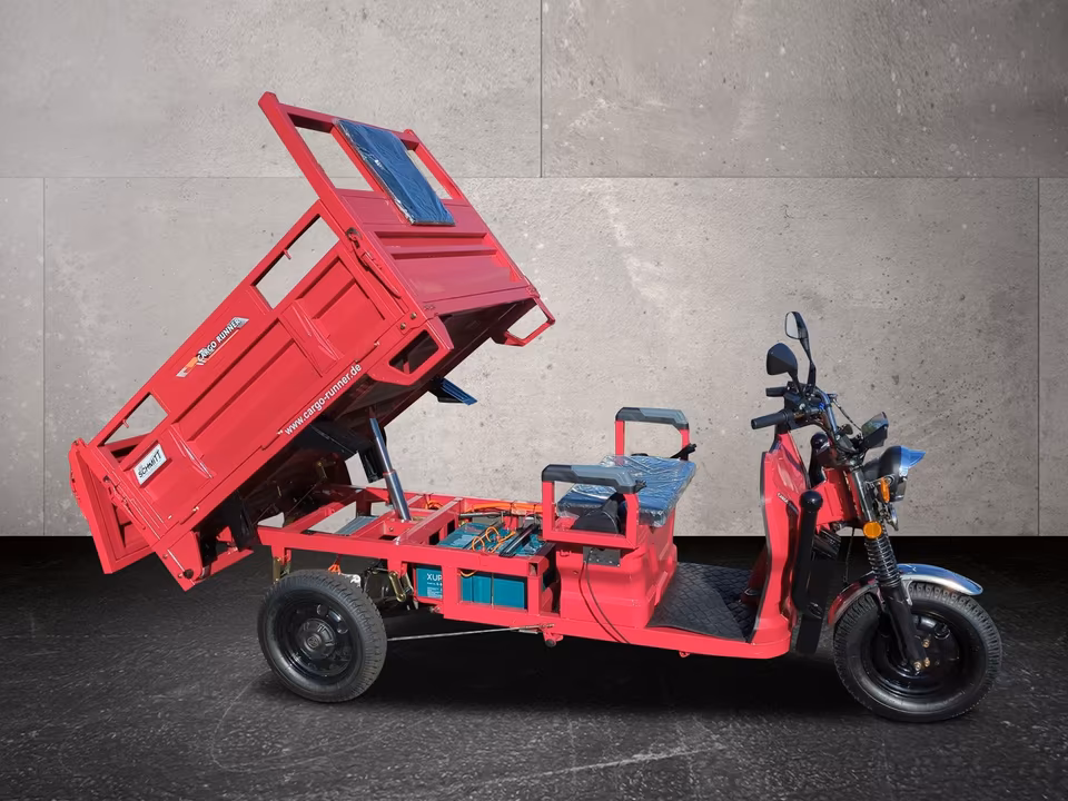 Cargo Runner Heavy Duty – Benne basculante hydraulique avec toit | 38 km/h | Charge utile de 300 kg