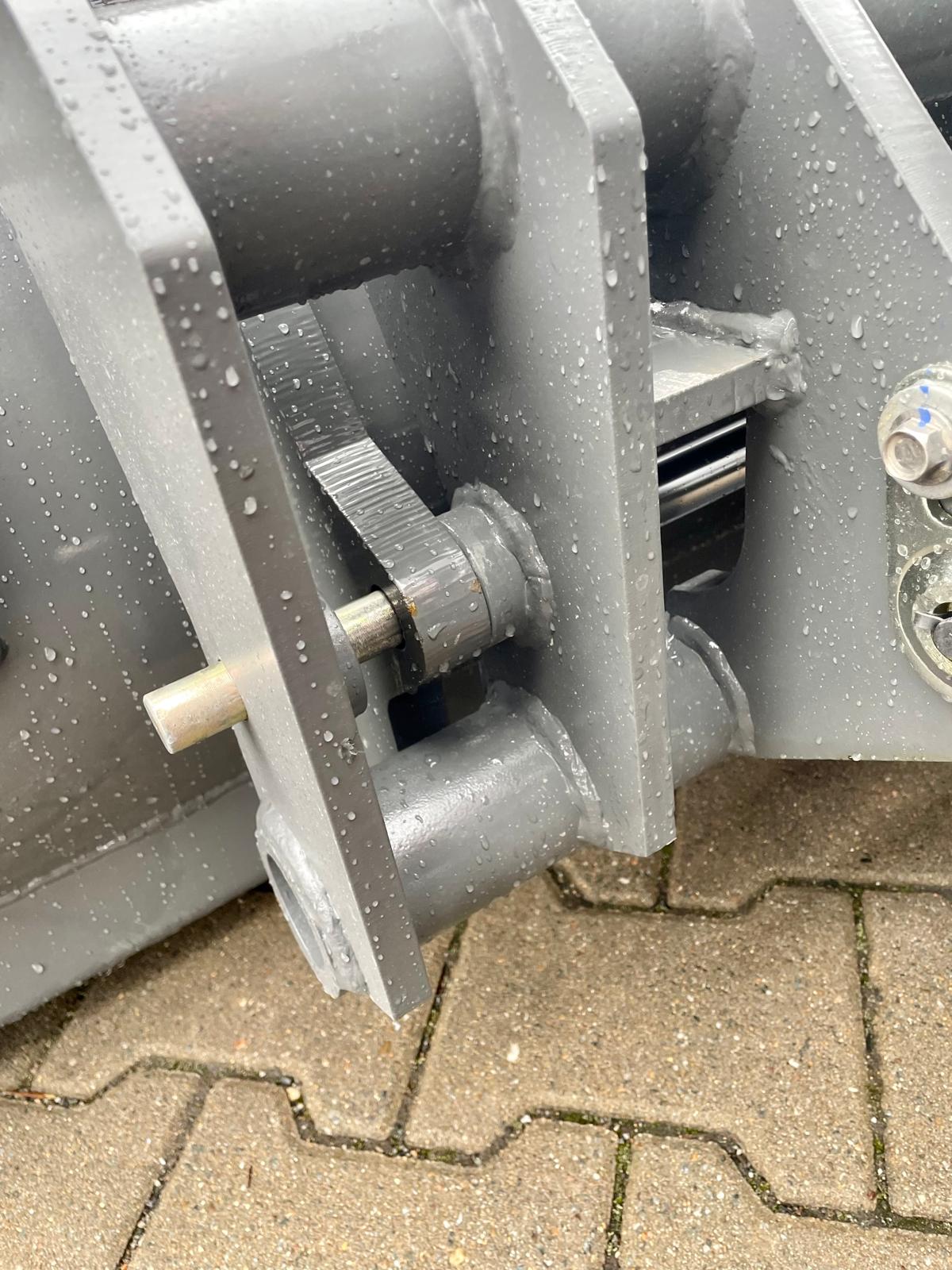 Telescopic wheel loader with cab & Kubota engine – 1200 kg rated load | Professional skid steer loader