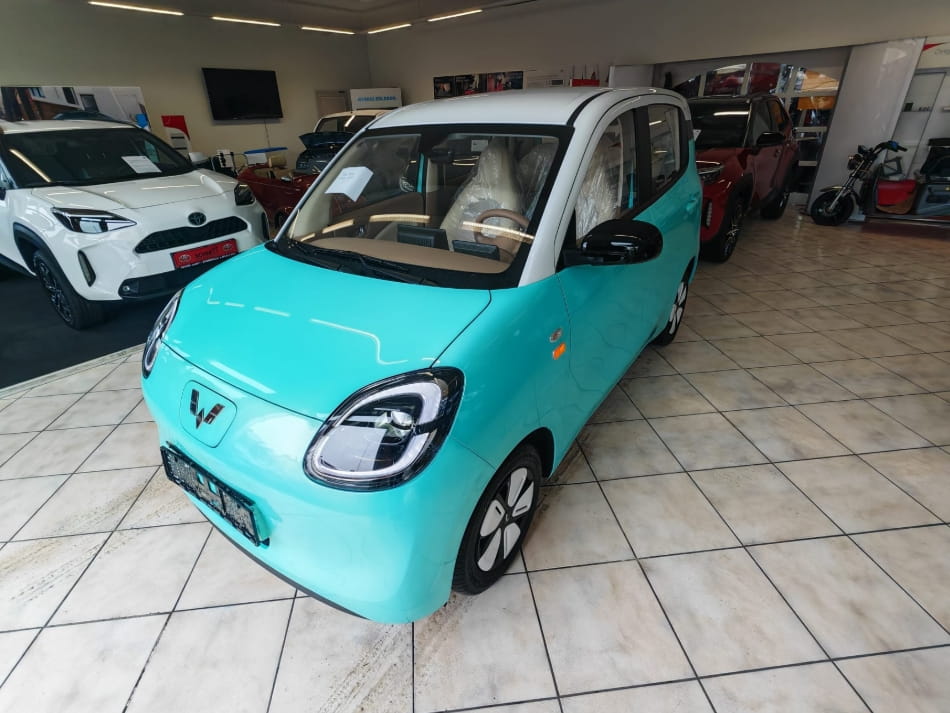 Wuling Hongguang Mini EV 4-Sitzer L7e Elektroauto – 90 km/h, Klima, ABS, 2 Airbags