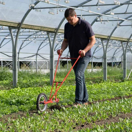 Houe à légumes à une roue pour le désherbage professionnel et le maraîchage