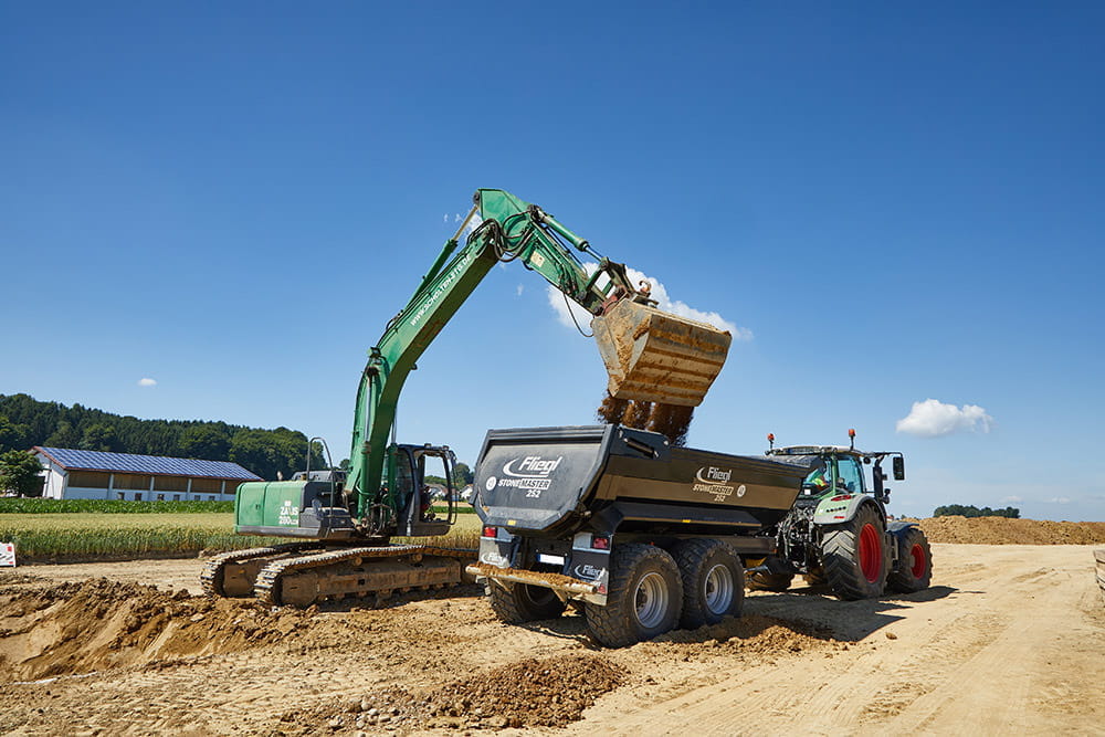 Fliegl Baumuldenkipper Stone Master  252