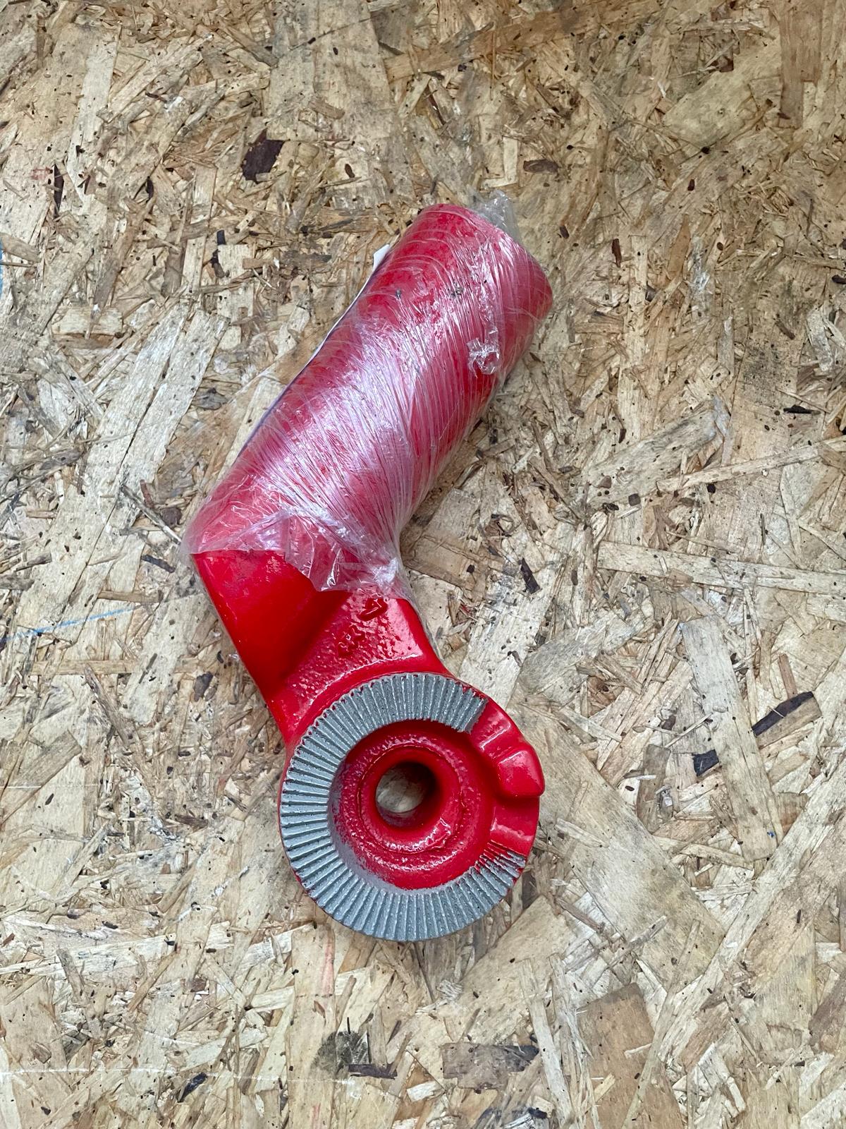 ET90986 Pöttinger Radträgeraufnahme rechts - 209.35.010.2