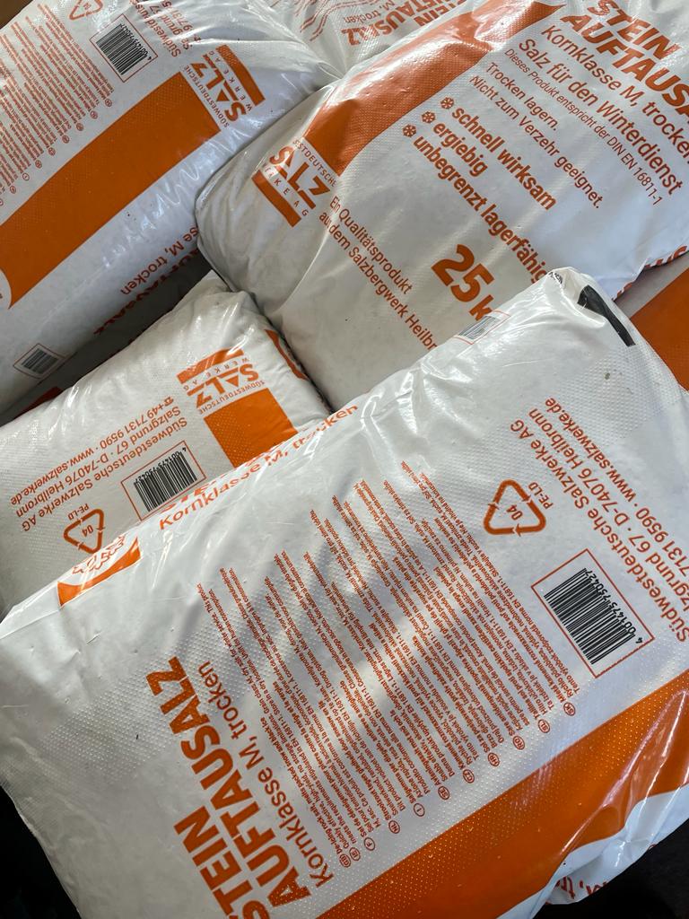 BL17958 Streusalz / Stein Auftausalz Typ M