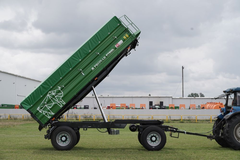 Dump trailer, Green trailer, Tilt bed, Agricultural trailer, Towable trailer