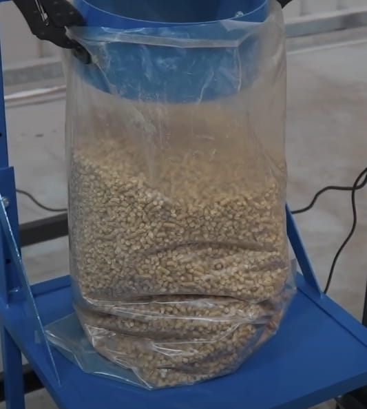 Semi-automatic bagging scale BP600 - Container capacity 125L / 230V