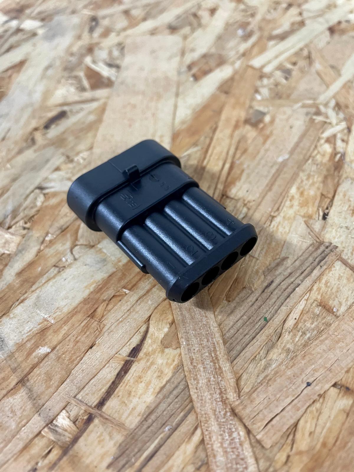 BL24877 Steckgehäuse Superseal 4-polig