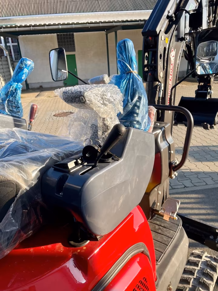 Rhinoceros XN13 Minibagger – Kubota Motor, Schnellwechsler & Baggerdaumen