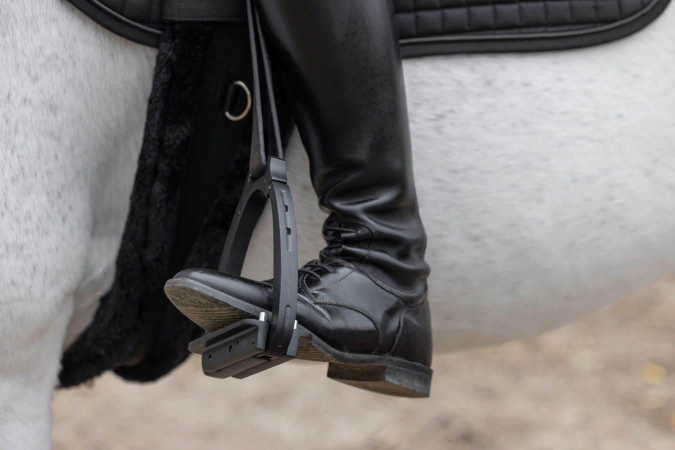 Kerbl Steigbügel Secure - automatische Öffnung bei Sturz