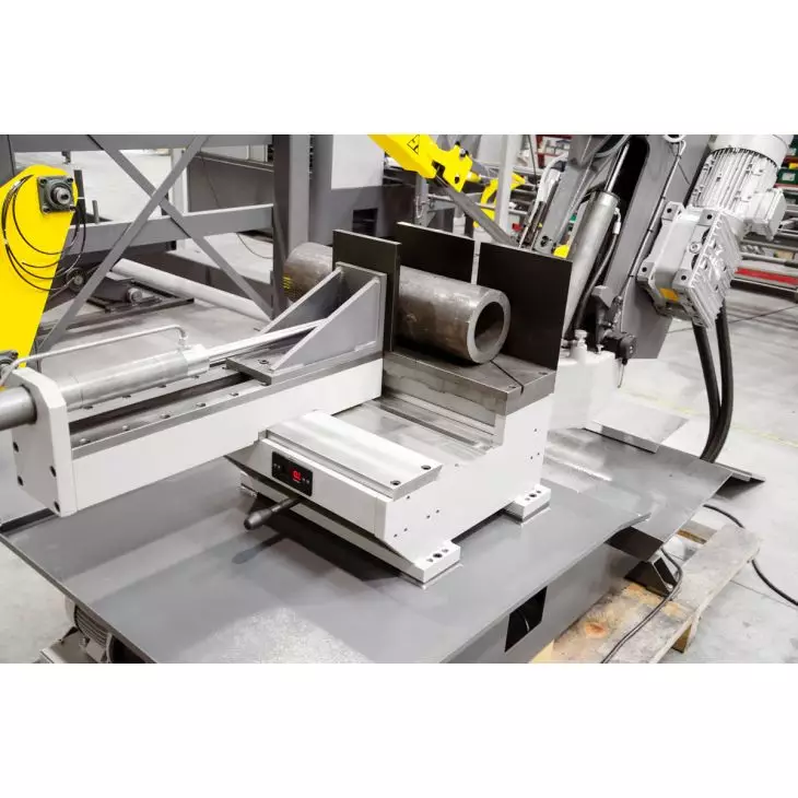 Bomar Metall-Bandsägemaschine Transverse - halbautomatische, stufenloser Schnittgeschwindigkeit, 610x440 mm Schnittbereich